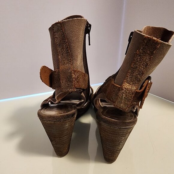 Diba Taupe Suede Wedge Bootie Size 8 - Picture 6 of 10